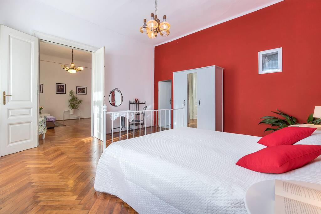 bedroom1