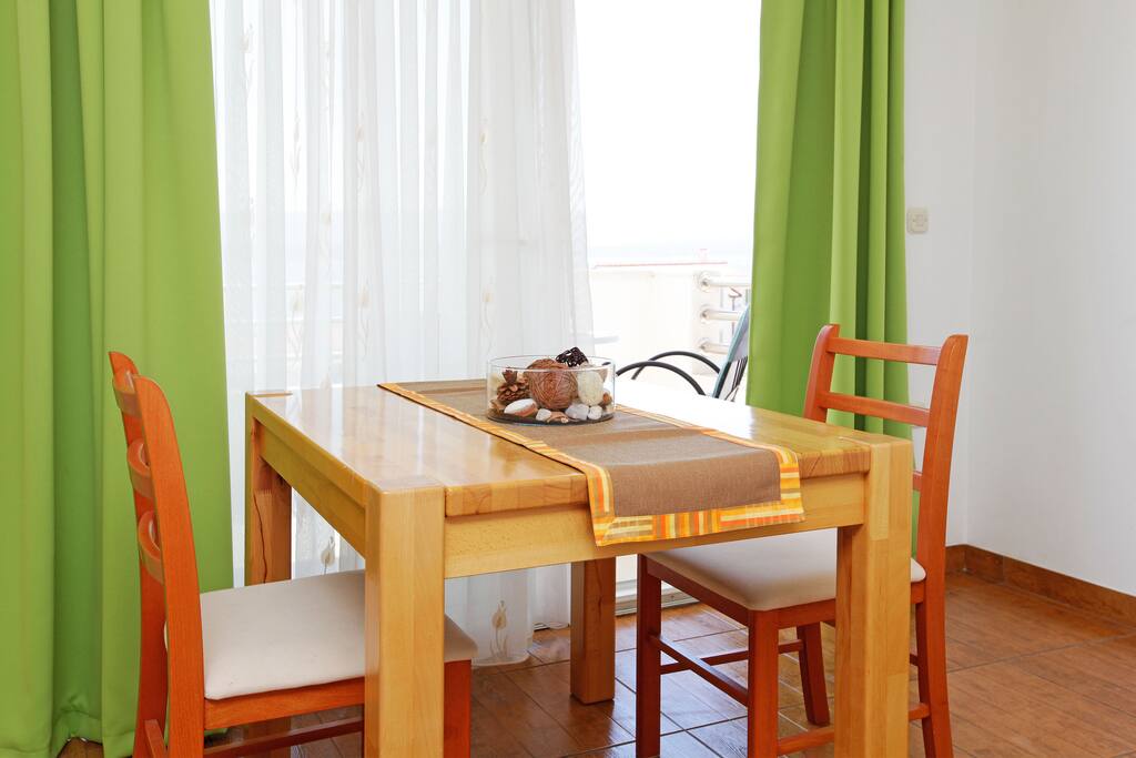 dining table for 2