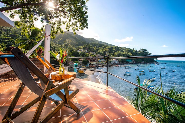 MiraMar: Casa Manta Ray, Ocean Side