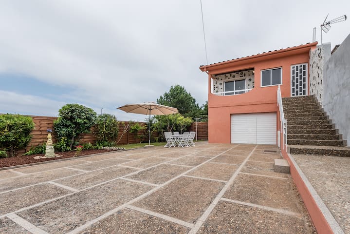 The Porto Concierge - Beach Cork Patio