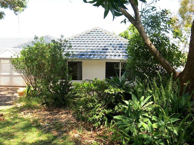 Airbnb Mount Hutton Holiday Rentals Places To Stay New