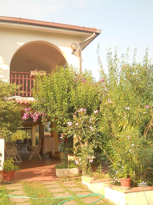 portico