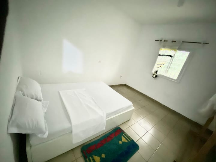 غرفة النوم 2