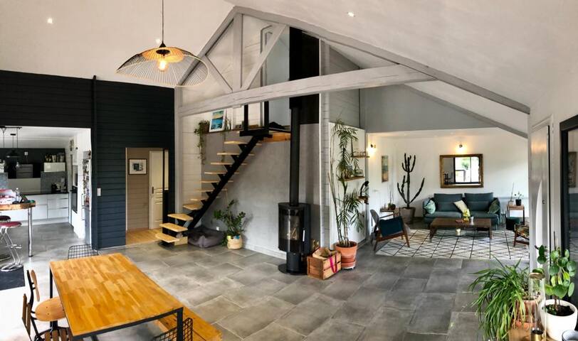 Belle maison de vacances avec piscine chauffée gallery image 3