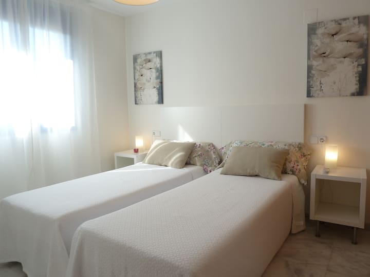 Dormitorio 2. La cama doble se puede separar. Dos camas 80x200