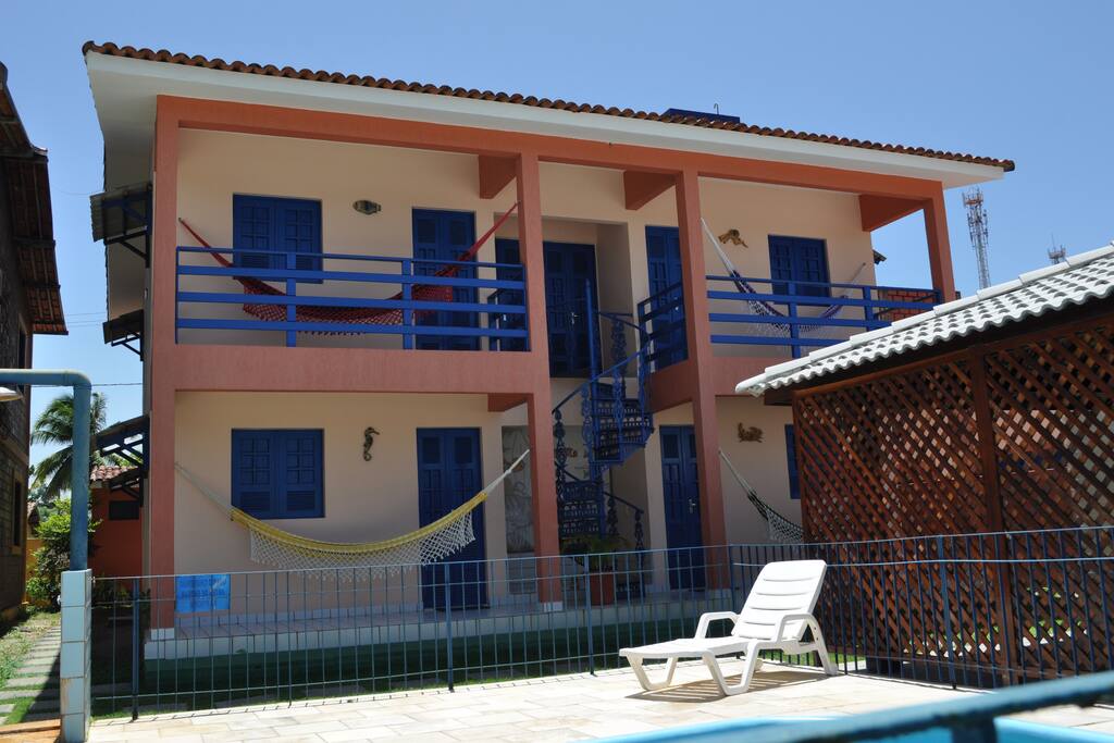 Vista frontal chalé