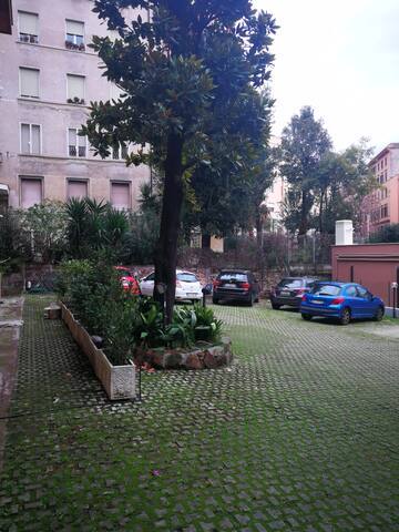 Trastevere luxury house gallery image 3