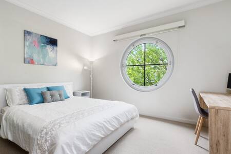 Perths Top of the Town Apartment