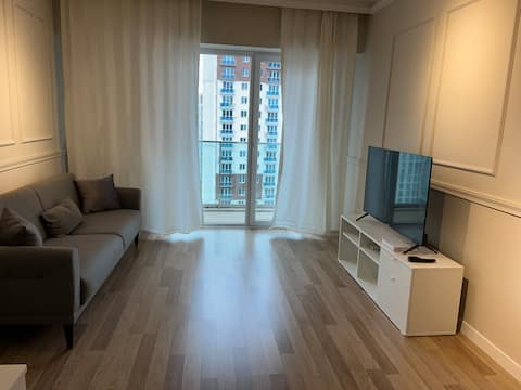 2+1 in Aris GrandTower