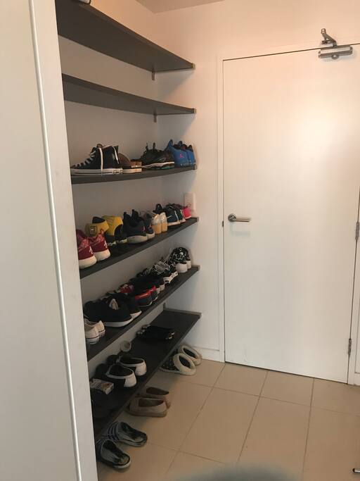 入口超大鞋架 entrance and shoe rack