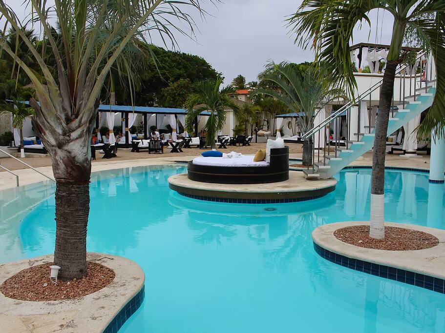 vip pool