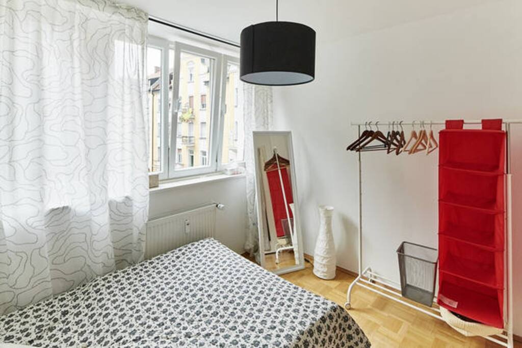 Dein Zimmer/your room