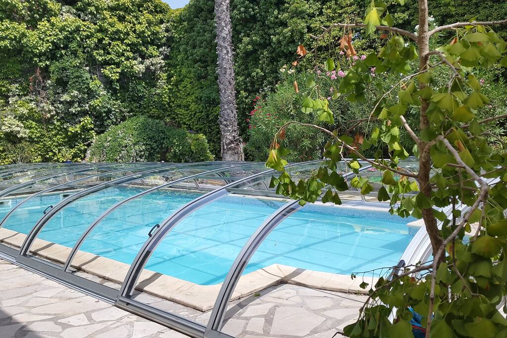 Piscine sécurisée de 13*6m