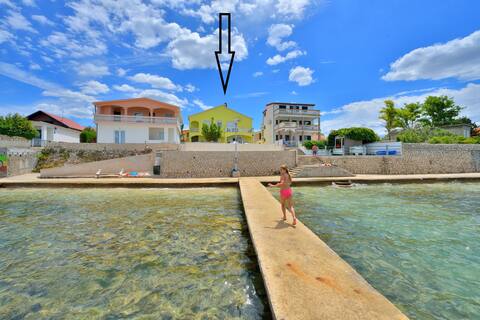 Apartment on  beach Vrsi Zukve