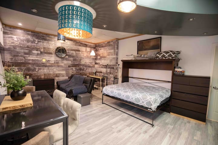 Boutique Suite studio