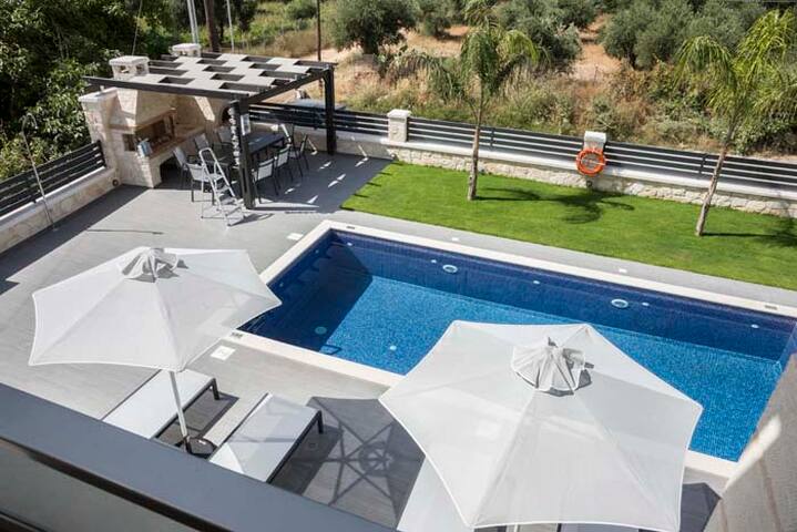 Villa Almyrida gallery image 2