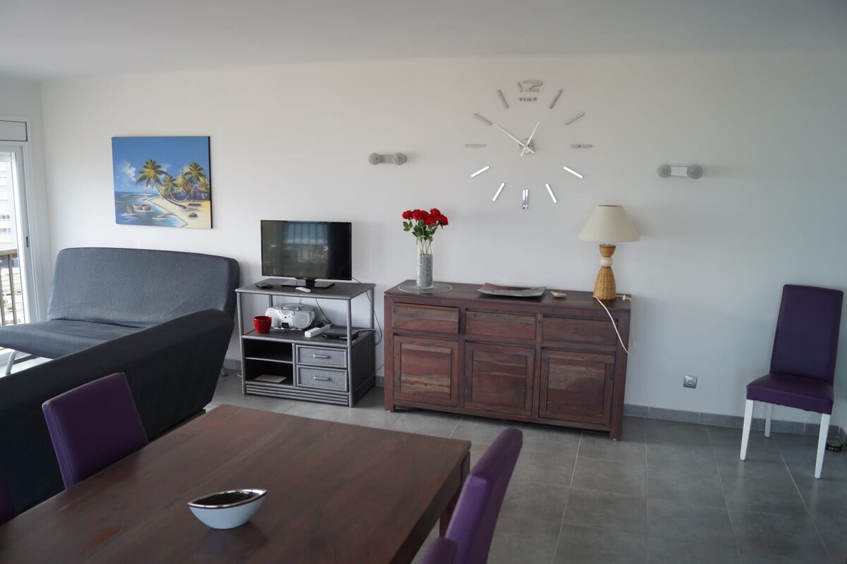 მისაღები ოთახი