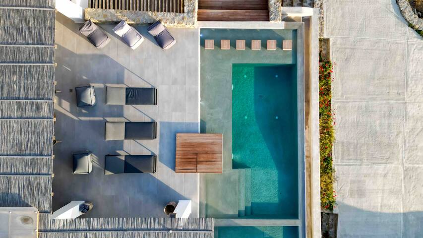 AURA Sunset Pool Villa- 6 Bedrooms gallery image 5