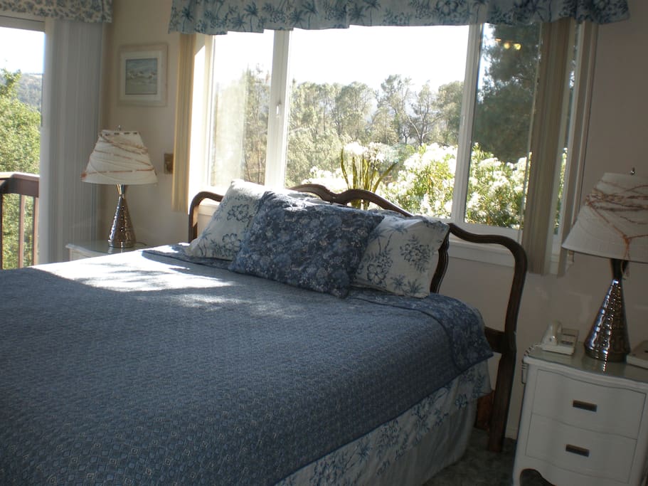 Master bedroom - upstairs