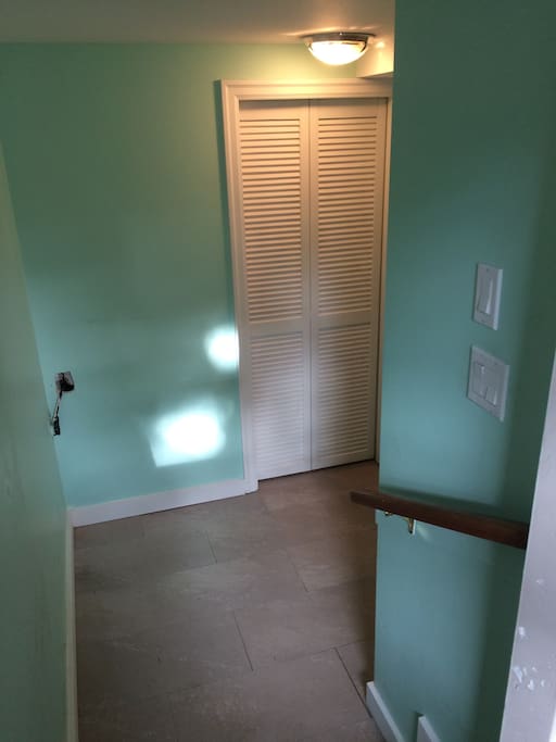 Entry way through mud room