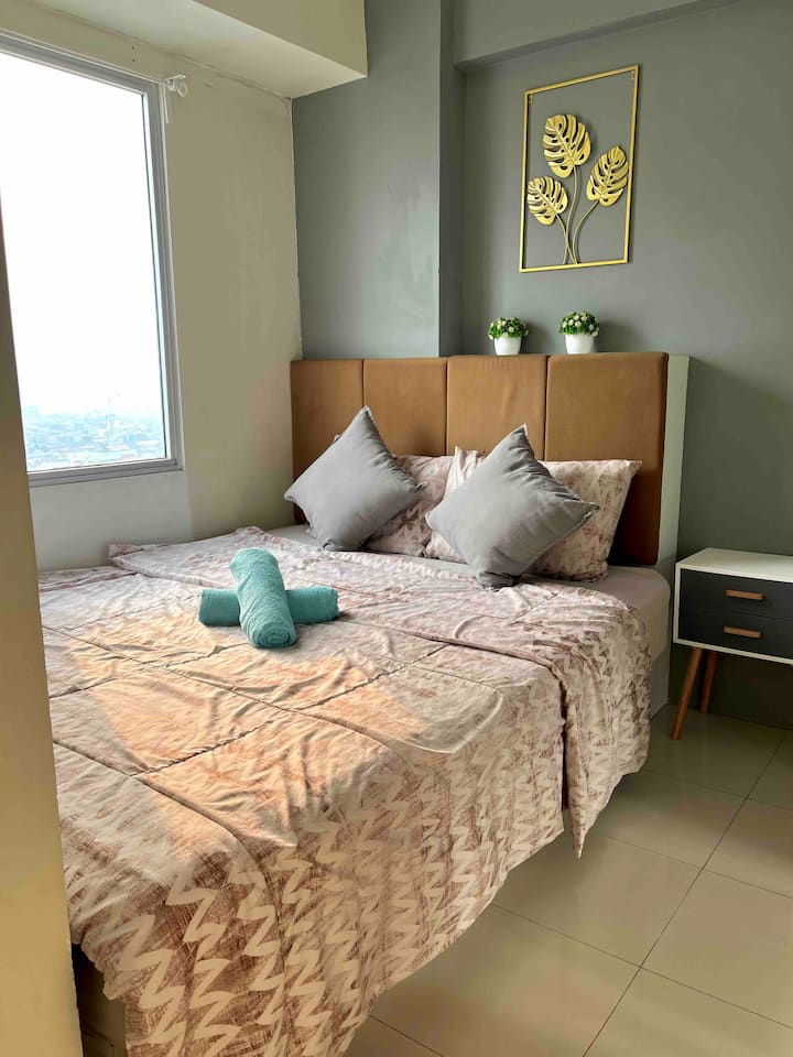 Apartment 2BR in Jatinegara free WiFi & Netflix