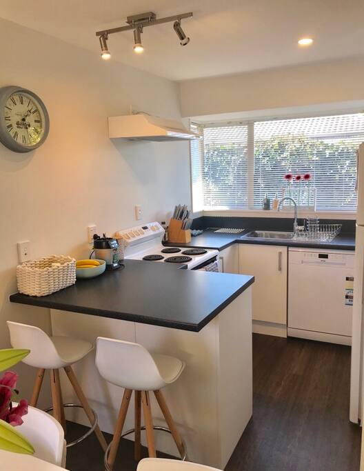 New kitchen and breakfast bar