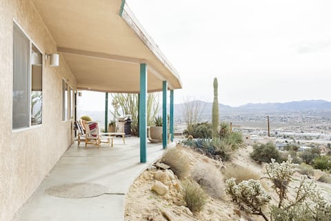 Head to Joshua Tree from a Desert Hillside Hideaway