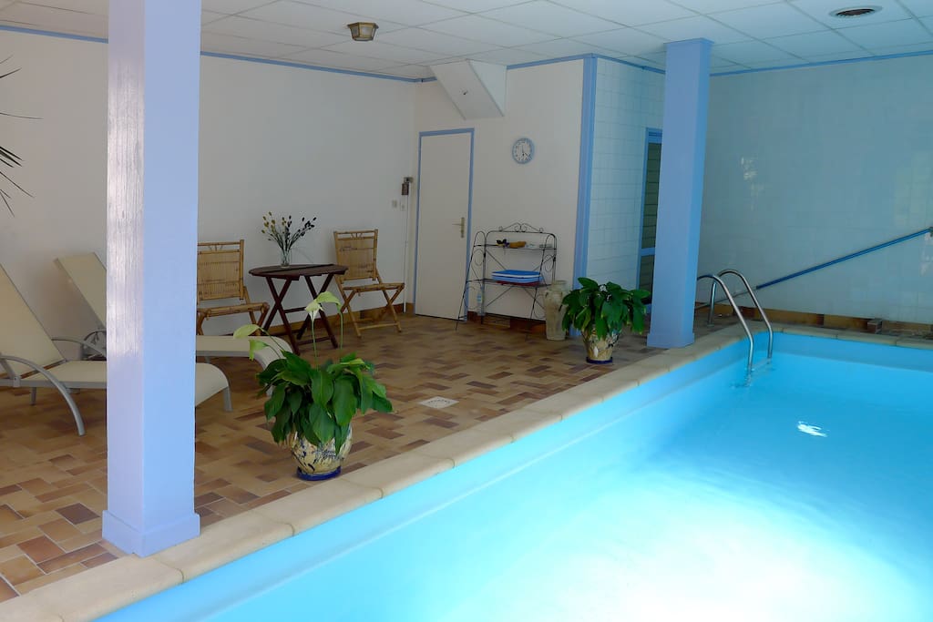 Piscine intérieure