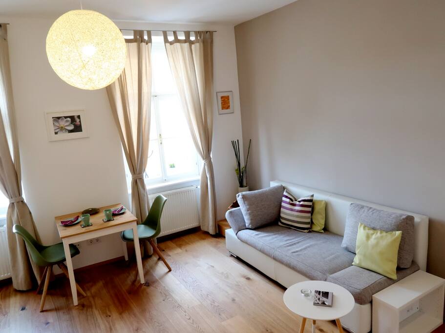 Livingroom with couch