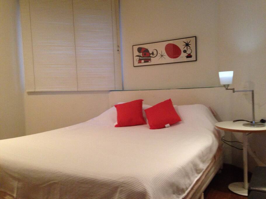 Quarto com Cama Queen Size