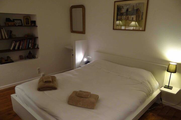 Homage otto кровать. 4 avenue saint roman, beausoleil, france. комната люксембург. комната люксембург. комната люксембург.