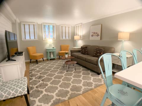 Lincoln Pk-parking-wifi-King bd-crib-kid friendly