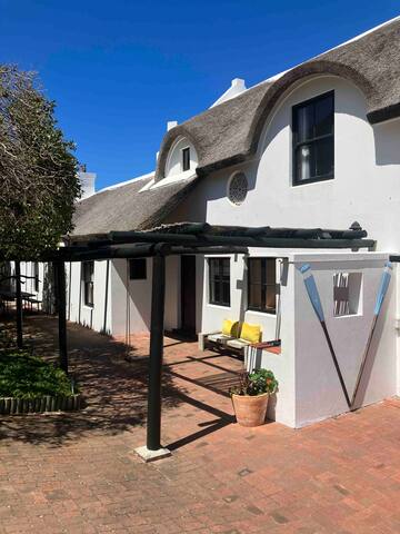 Family Beachhouse Noordhoek Cape Town gallery image 2