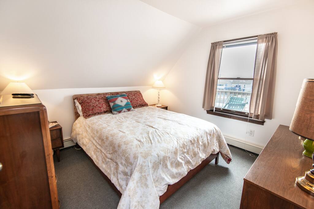 Floor 3 bedroom 1