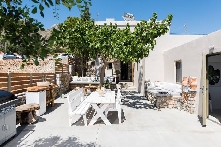 OLVÍA, elegant village house with amazing views! gallery image 5