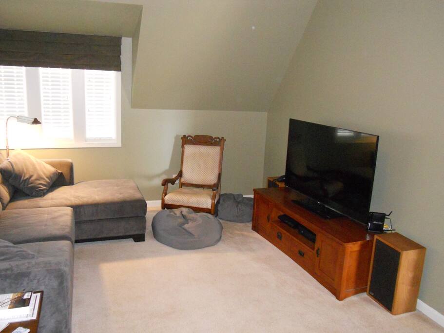 Plan your day, read or just put your feet up while you watch DirecTV/HBO on the 55-inch TV!