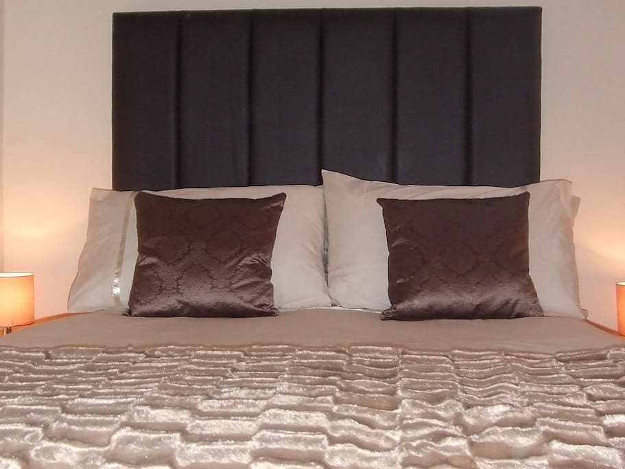 The Stable Nest Double Bed