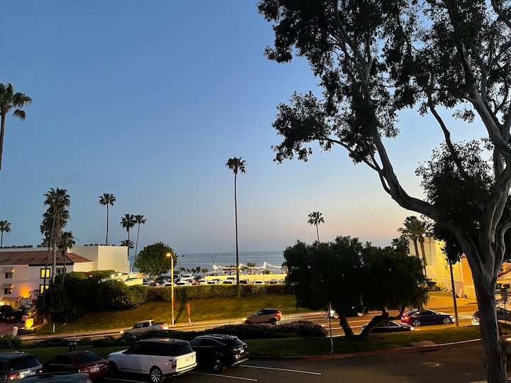 Laguna Beach: Stunning Views, Walk To Beach & Town - Laguna Beach, CA