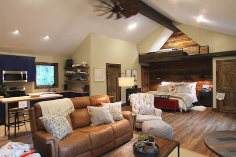 Top performing Airbnb: Beautiful Mountain Guest House in Blowing Rock