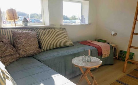 Cozy, bright holiday-annex close to Tversted Beach
