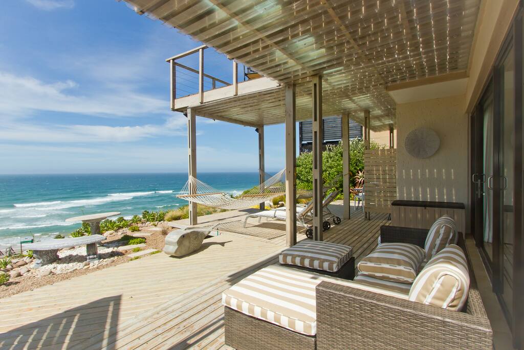 Luxury 2 Bedroom/on-suite Apartment/Self-catering