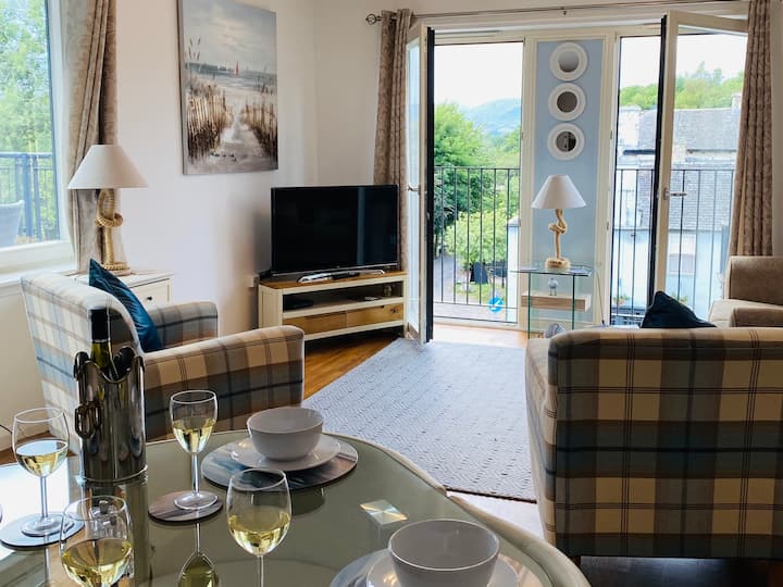 Riverside View Apartment In Balloch, Loch Lomond - Balloch