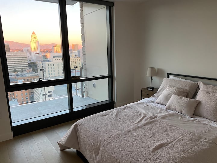Luxury 1 Bedroom Vacation Home In Downtown La. - Los Angeles, CA