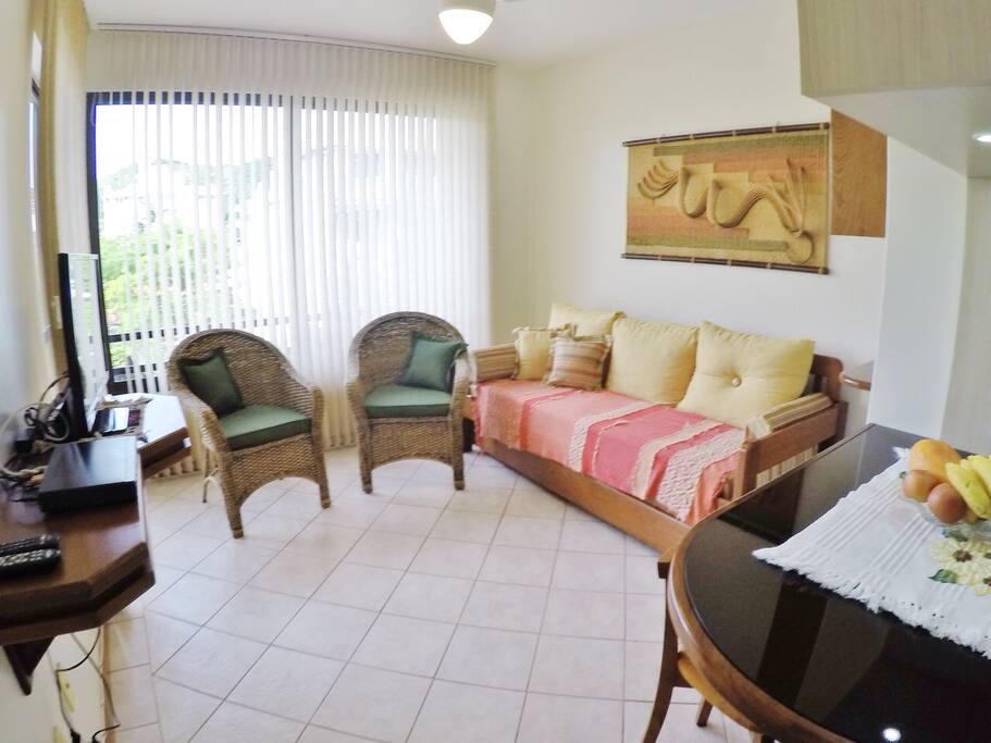 Sofá bi-cama para 2 adultos ou 2 crianças.