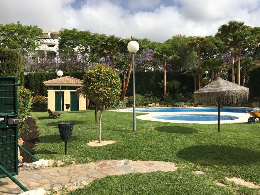 PISCINA COMUNITARIA