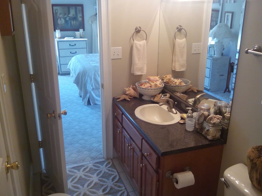Attached private bath