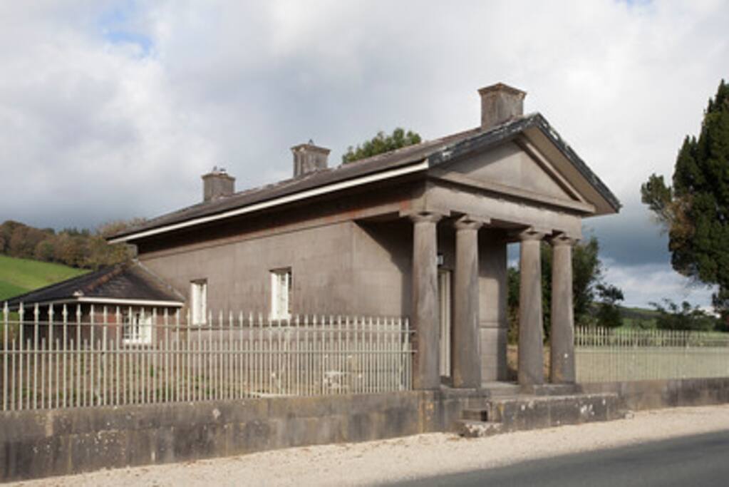 Side profile of Loughcrew Lodge