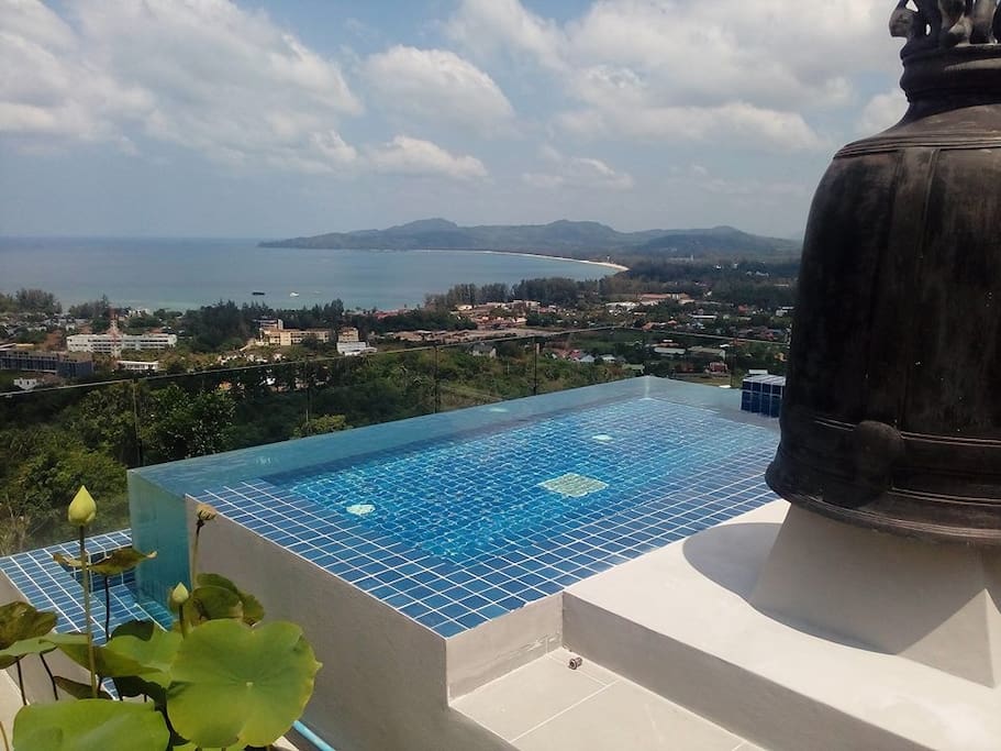 5th floor jacuzzi from behind.