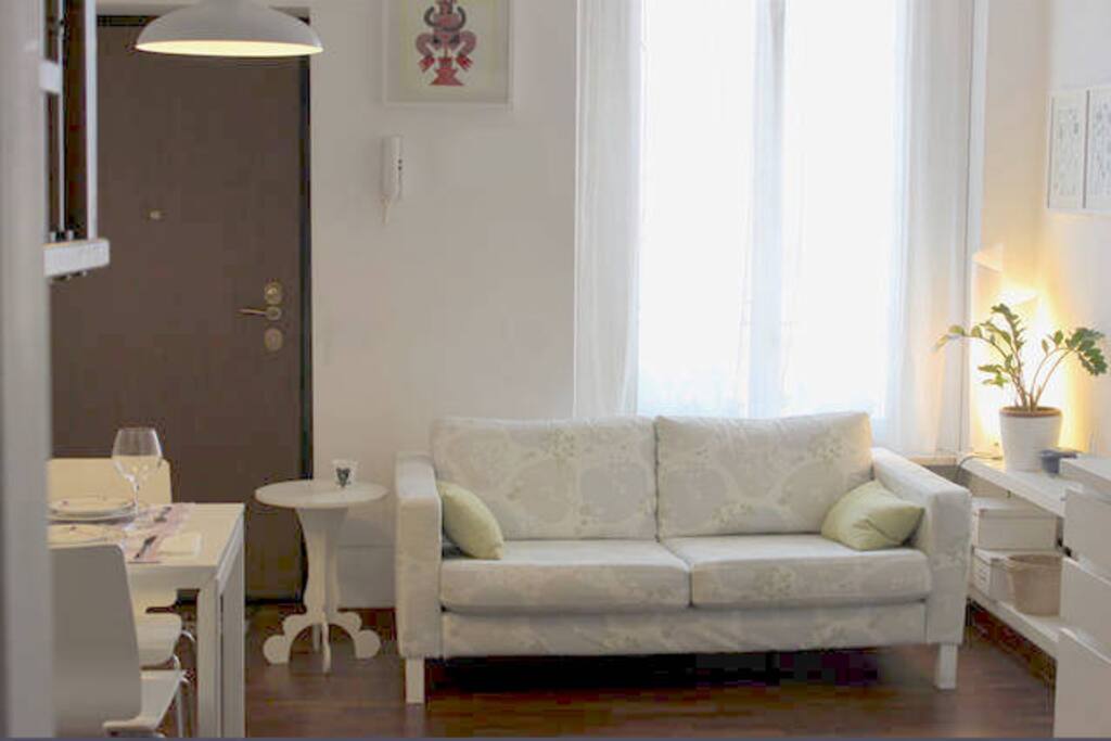 Entrance level: living room