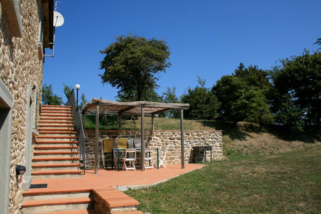 La veranda con barbeque al piano terra